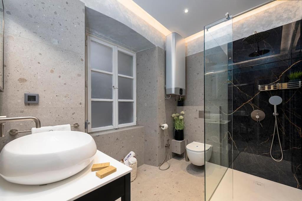 דוברובניק Flora-Heartbeat Old City Three Bedrooms Apartment מראה חיצוני תמונה