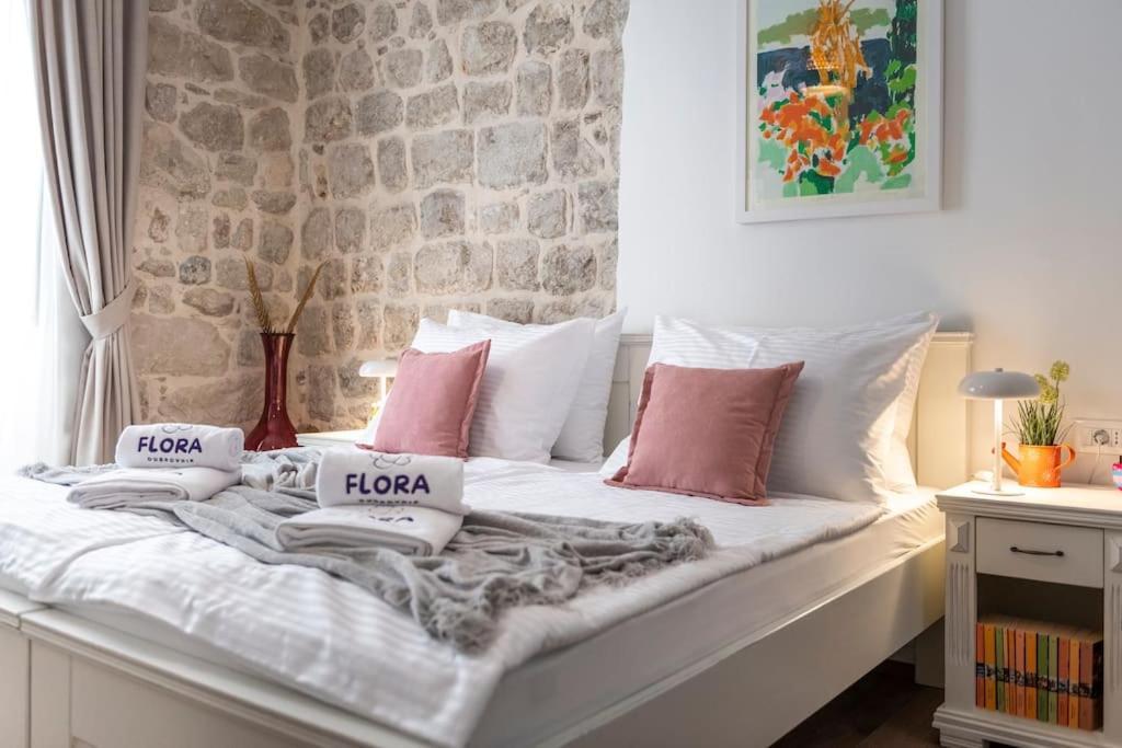 דוברובניק Flora-Heartbeat Old City Three Bedrooms Apartment מראה חיצוני תמונה